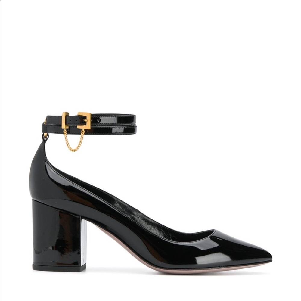 SOLD!!Valentino Pumps EU38 Medium 2”-3” Heels